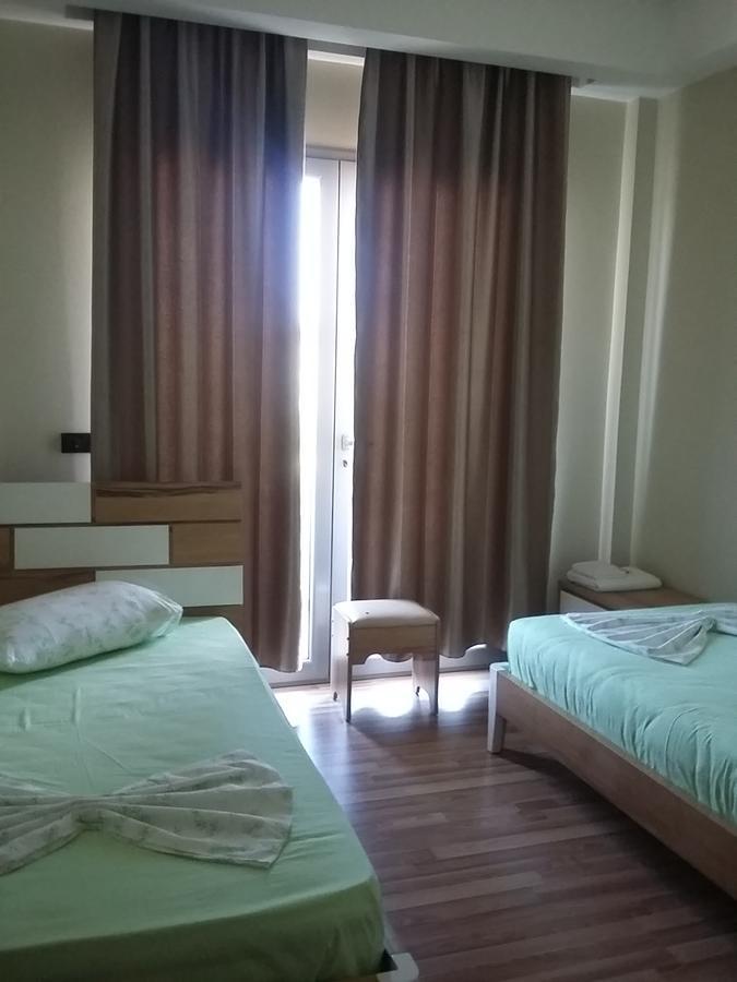 Blue Sky Hotel Golem (Tirana)